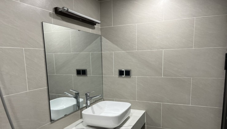 CHO THUÊ NHÀ NGUYÊN CĂN TRONG NGÕ 78 GIÁP BÁT, 3 TẦNG, 50M2, 14 TRIỆU, 3 NGỦ, 3 WC